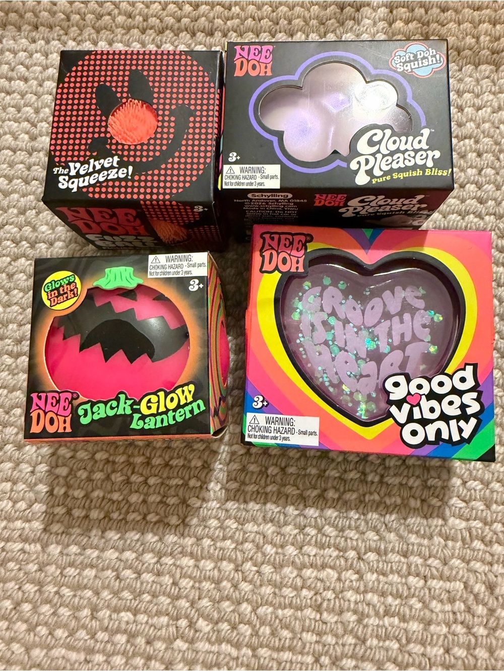 NeeDoh Cloud Pleaser & Good Vibes Squishies - Pink & Purple Set